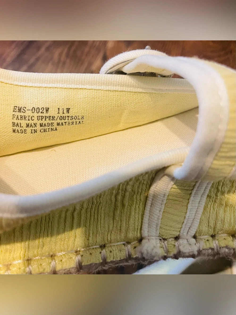 CL by Laundry women’s casual Pale Yellow Mary Jane Espadrille Flats size 11